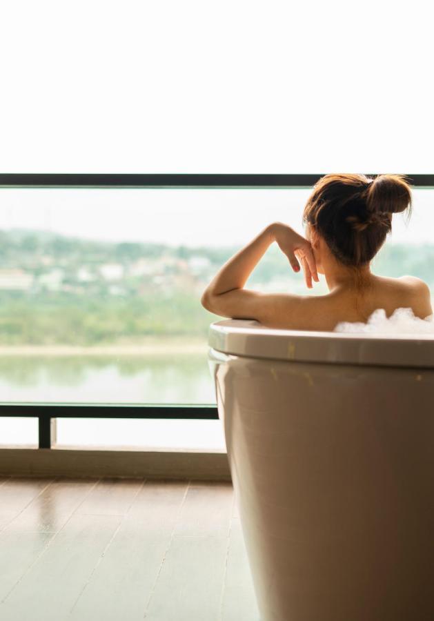 Chiangkhong Teak Garden Riverfront Onsen Hotel- Sha Extra Plus Chiang Khong Exterior foto