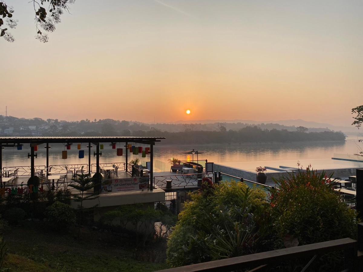 Chiangkhong Teak Garden Riverfront Onsen Hotel- Sha Extra Plus Chiang Khong Exterior foto